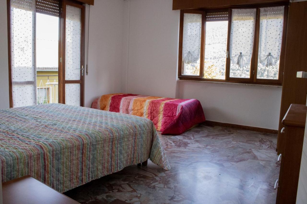 La Tana Dello Zio Gio Apartment Endine Gaiano Luaran gambar